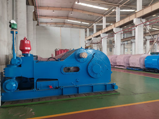 W-446 Máy bơm bùn pít-tông Triplex nằm ngang trong giếng khoan dầu và nước